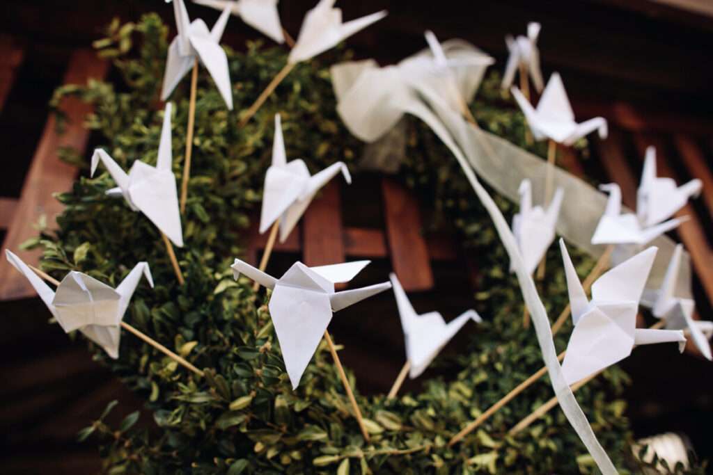 Petites décorations colombes en origami pas chères et en papier