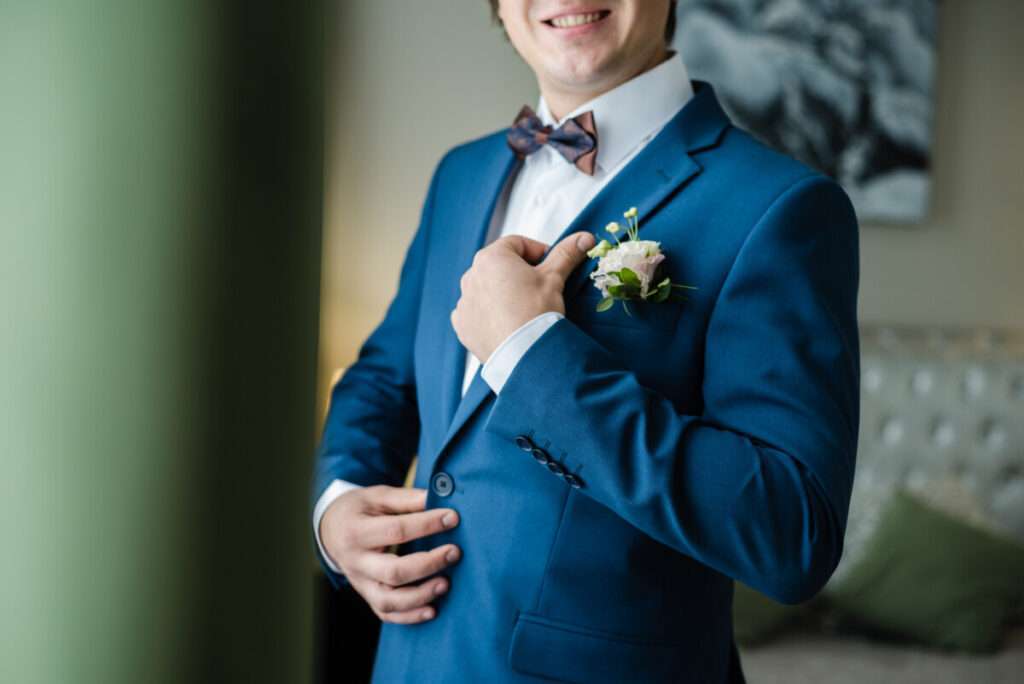 Comment porter du bleu au mariage ?