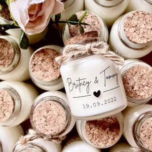 Bougies parfumées personnalisées: le cadeau idéal pour vos invités de mariage